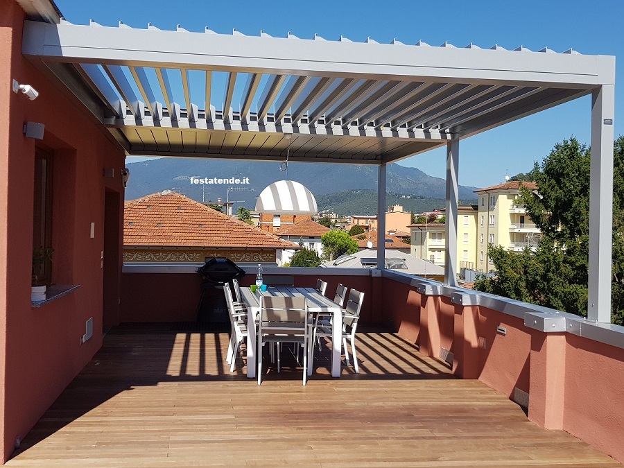 TETTOIA BIOCLIMATICA PER TERRAZZI E BALCONI